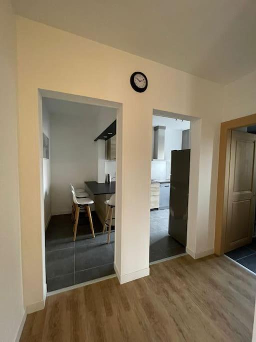 Mulhouse, Urban Family Nest Appartement Buitenkant foto